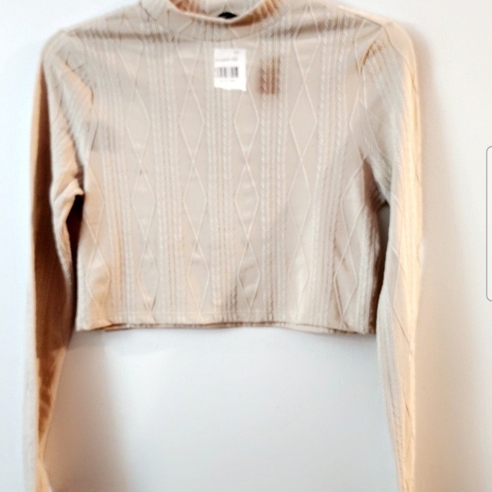 Chic Beige Long Sleeve Crop Top